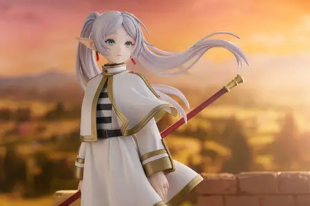 Figurine Frieren Beyond Journey's End - Frieren - Ver. Magic of the Eventide Glow - 1/7 - Good Smile Company