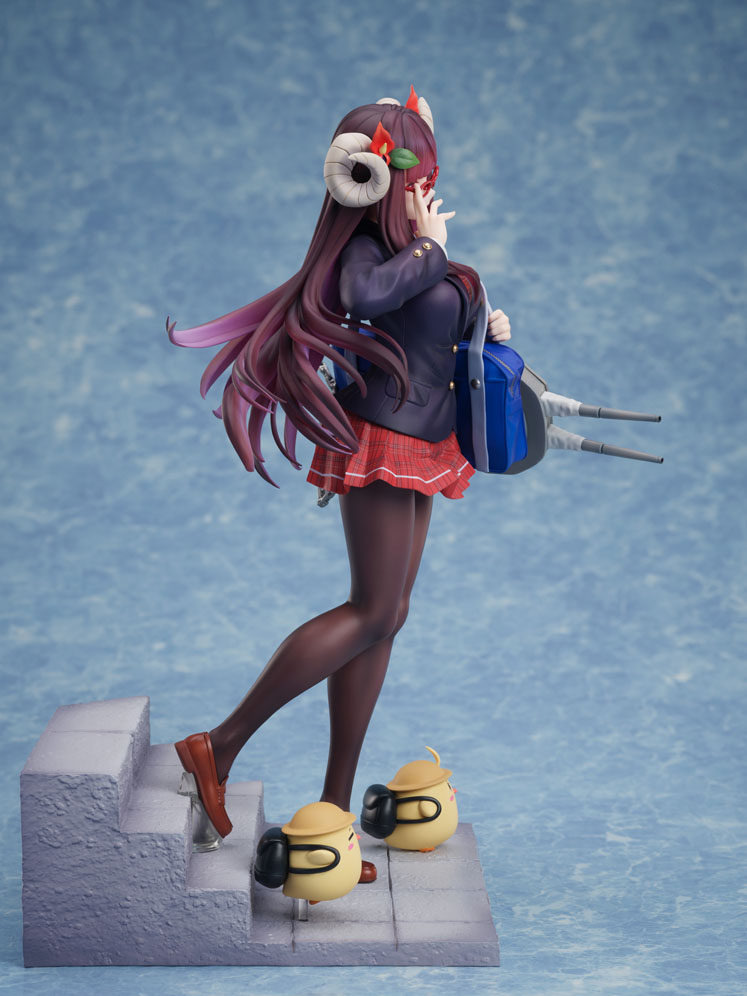 Figurine Azur Lane - Suruga - Ver. Straightfaced Model Student - 1/7 - F:Nex - FuRyu