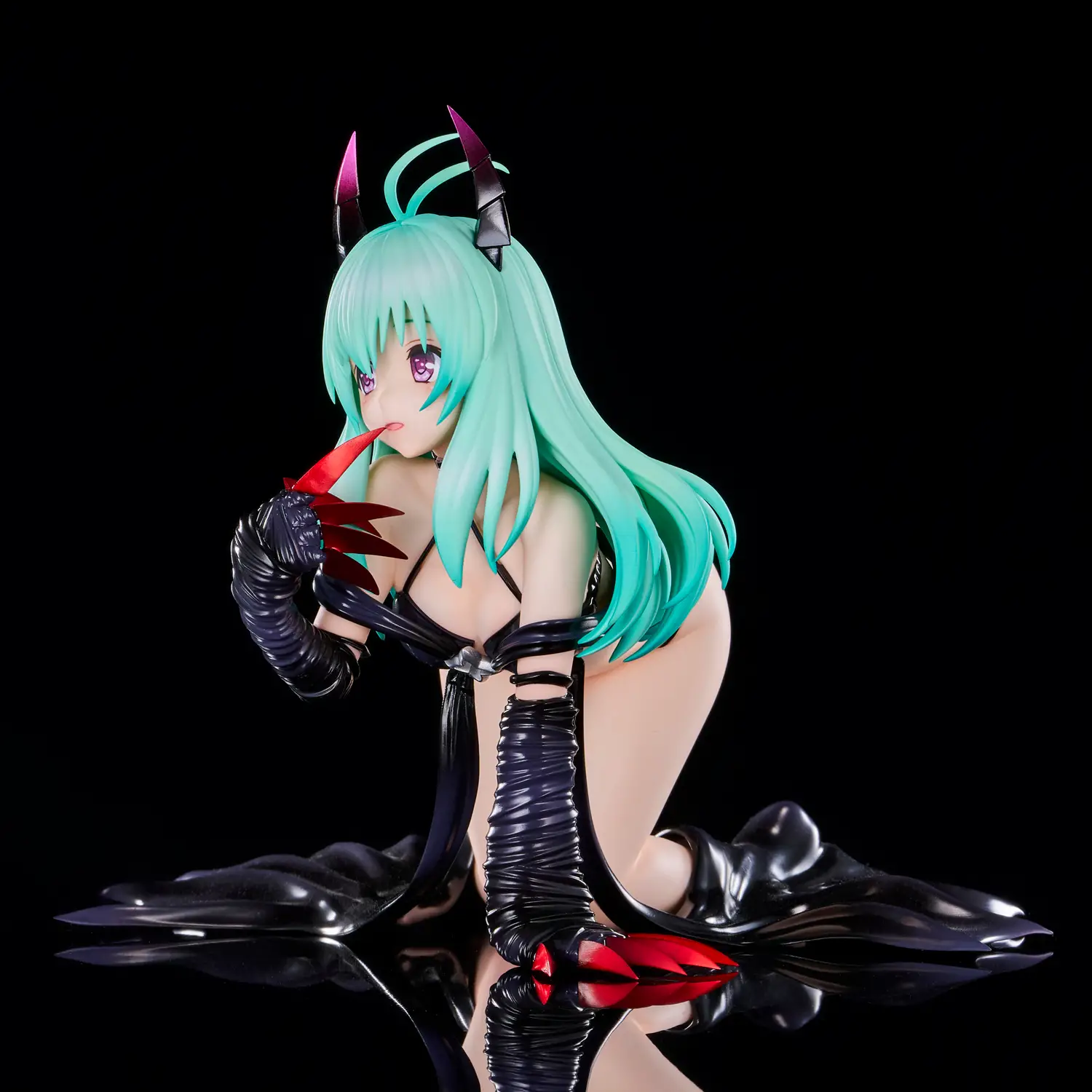 Figurine To LOVE Ru Darkness - Run Elsie Jewelria - Ver. Darkness - 1/6 - Union Creative