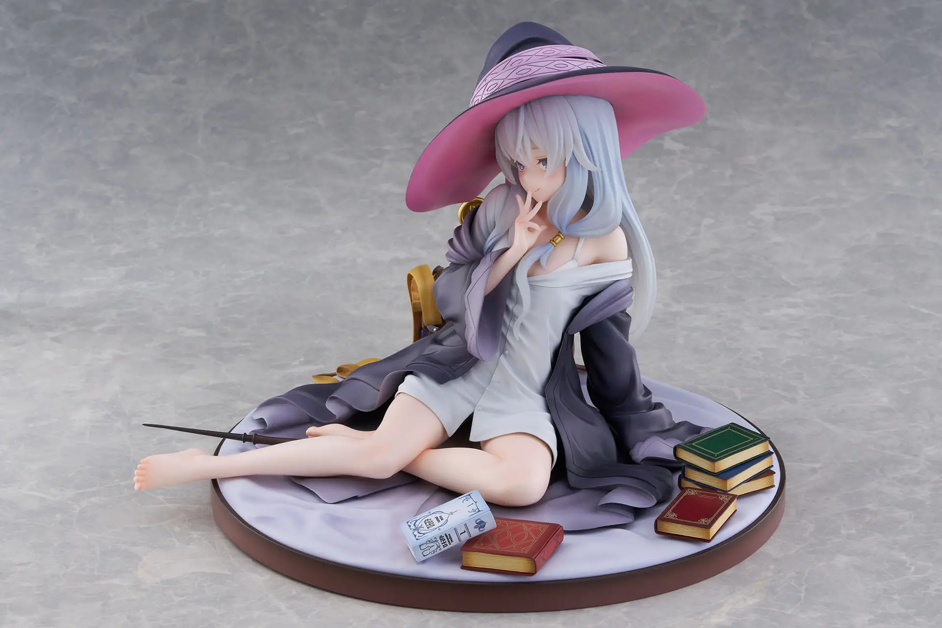 Figurine Majo no Tabitabi - Elaina - Ver. Rest - 1/6 - Spiritale