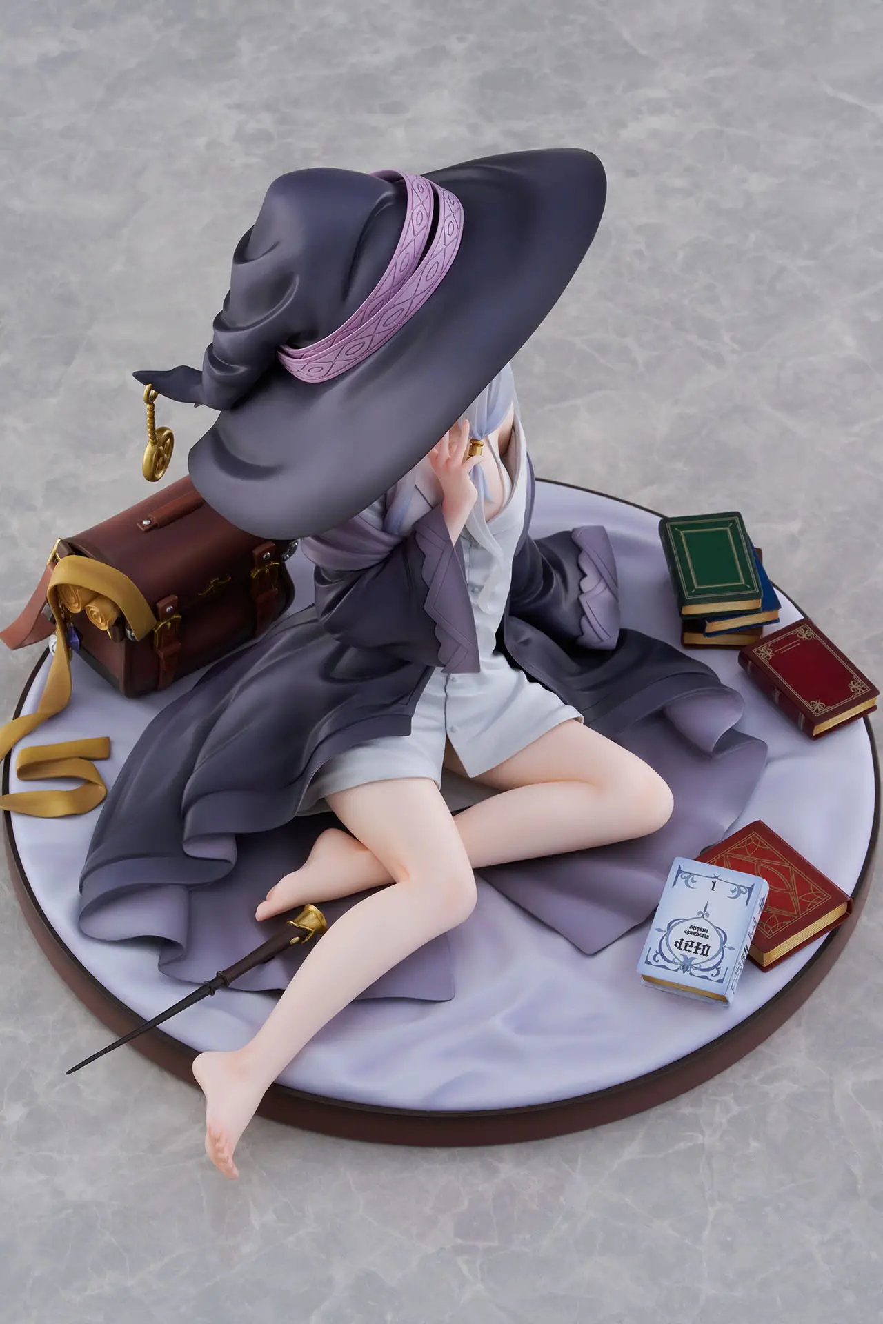 Figurine Majo no Tabitabi - Elaina - Ver. Rest - 1/6 - Spiritale