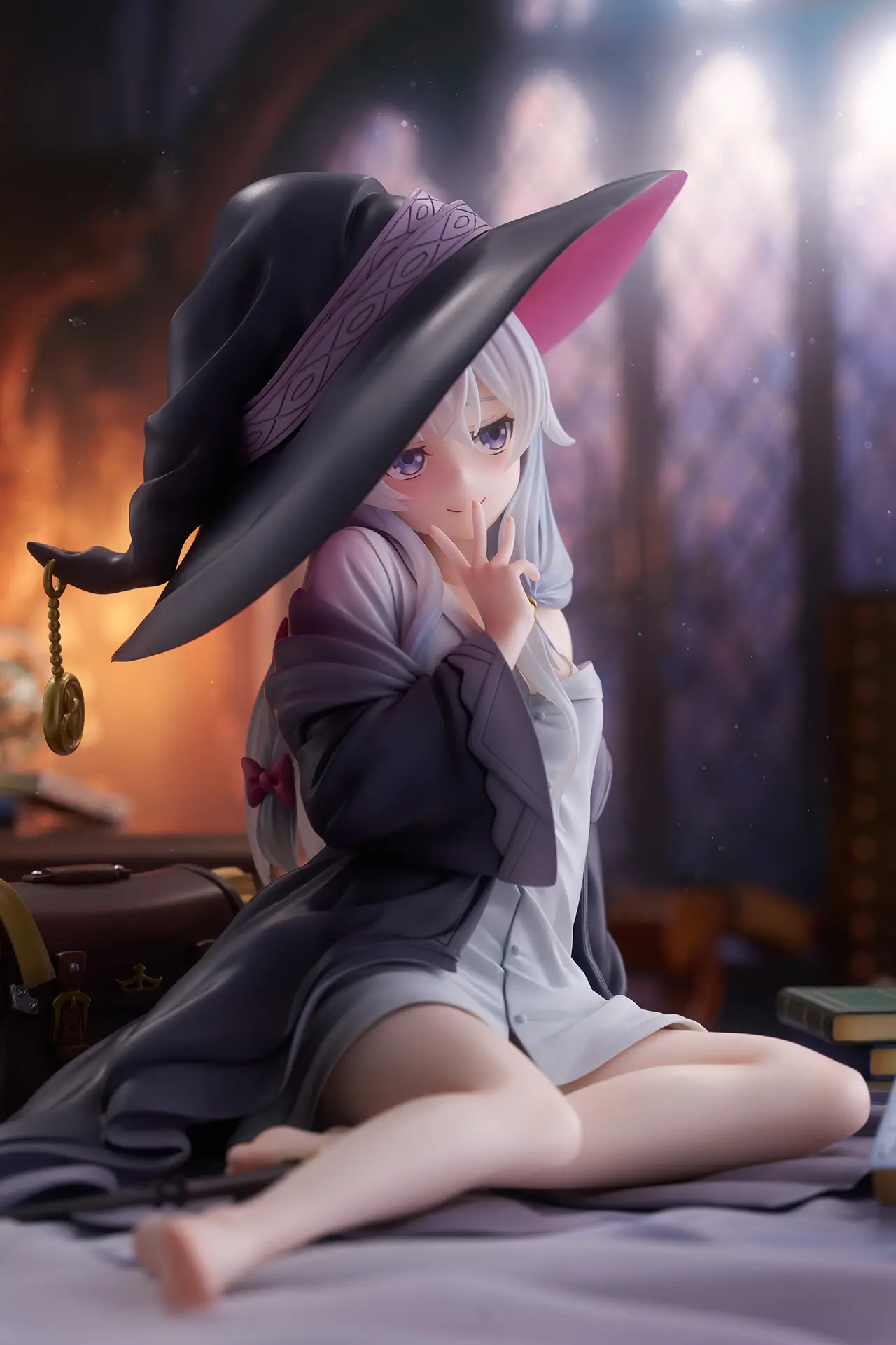 Figurine Majo no Tabitabi - Elaina - Ver. Rest - 1/6 - Spiritale
