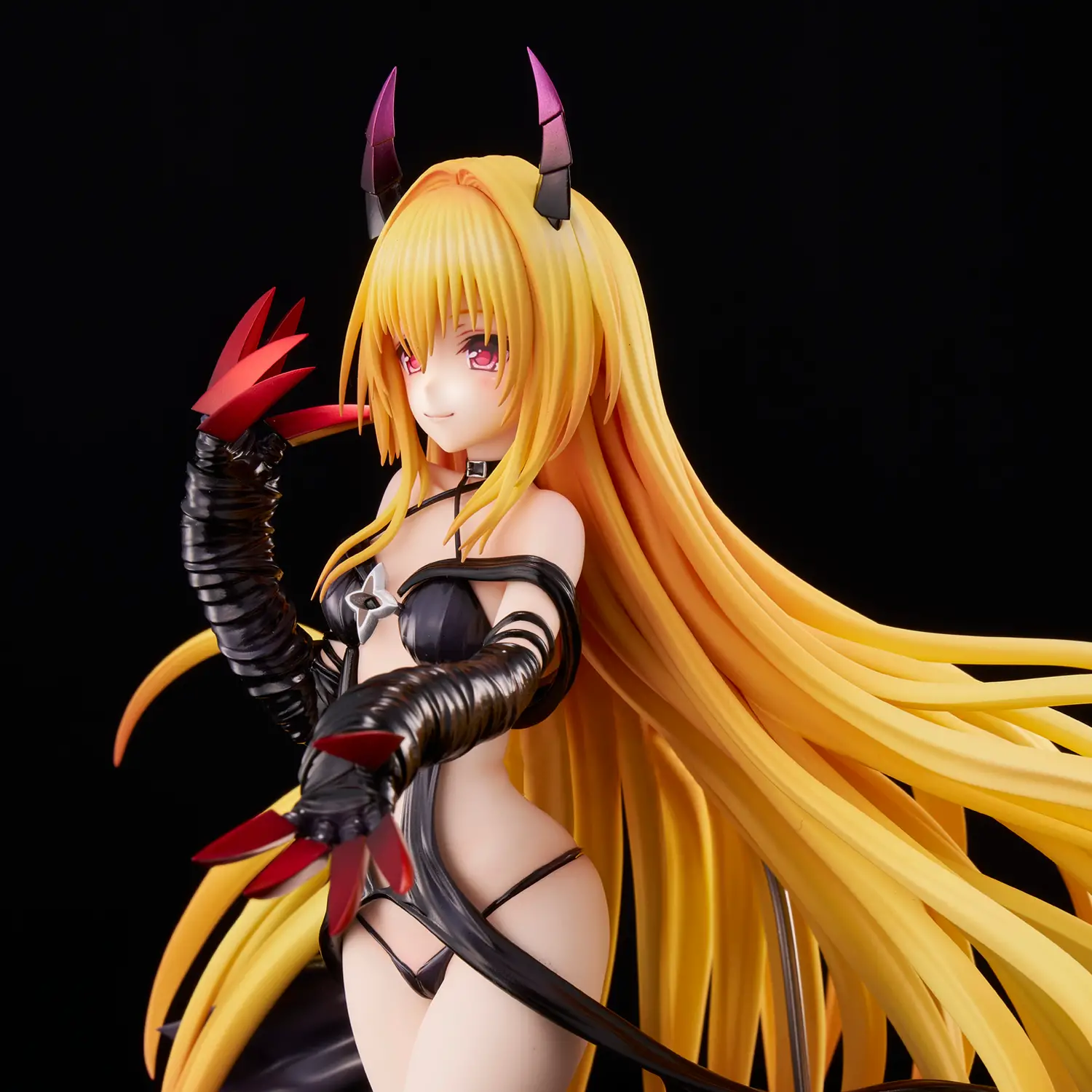 Figurine To LOVE Ru Darkness - Golden Darkness - Ver. Darkness - 1/6 - Union Creative