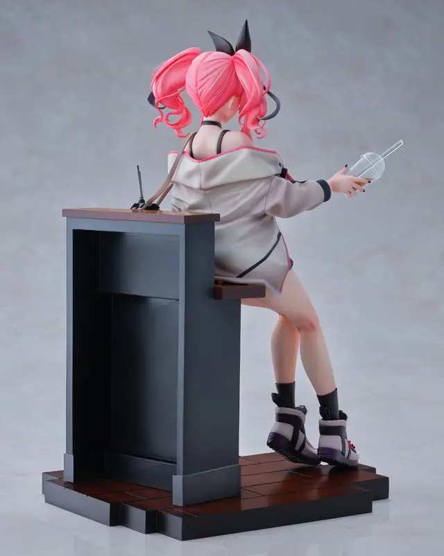 Figurine Azur Lane - Bremerton - Ver. Day-Off Date - 1/6 - Brilliant Journey