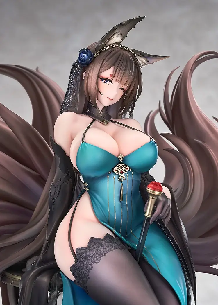 Figurine Azur Lane - Amagi(CV) - Ver. Throne of Fallen Petals - 1/7 - Good Smile Company