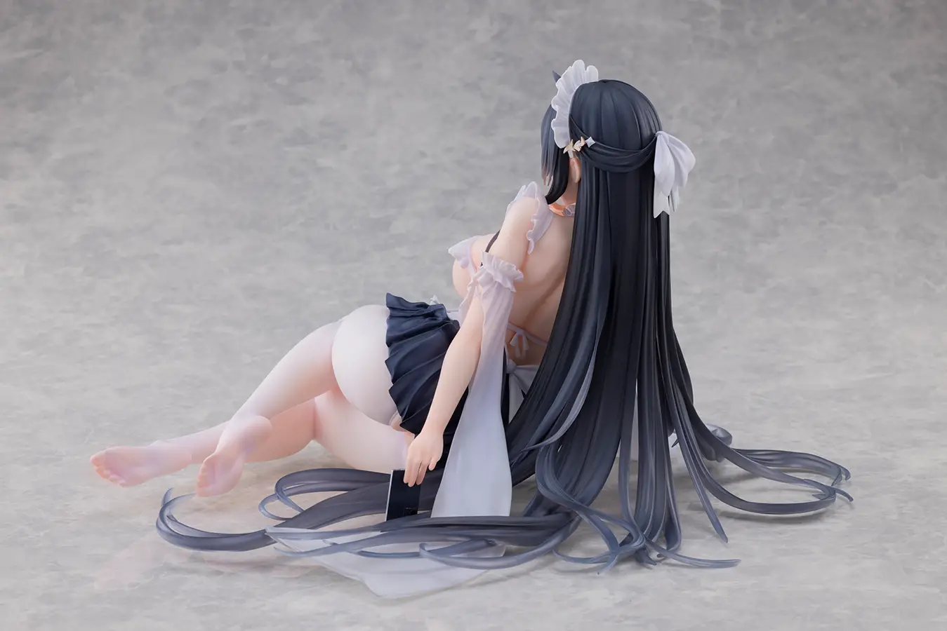 Figurine Azur Lane - Indomitable - Ver. Ms. Motivationless Maid - 1/4 - Alphamax
