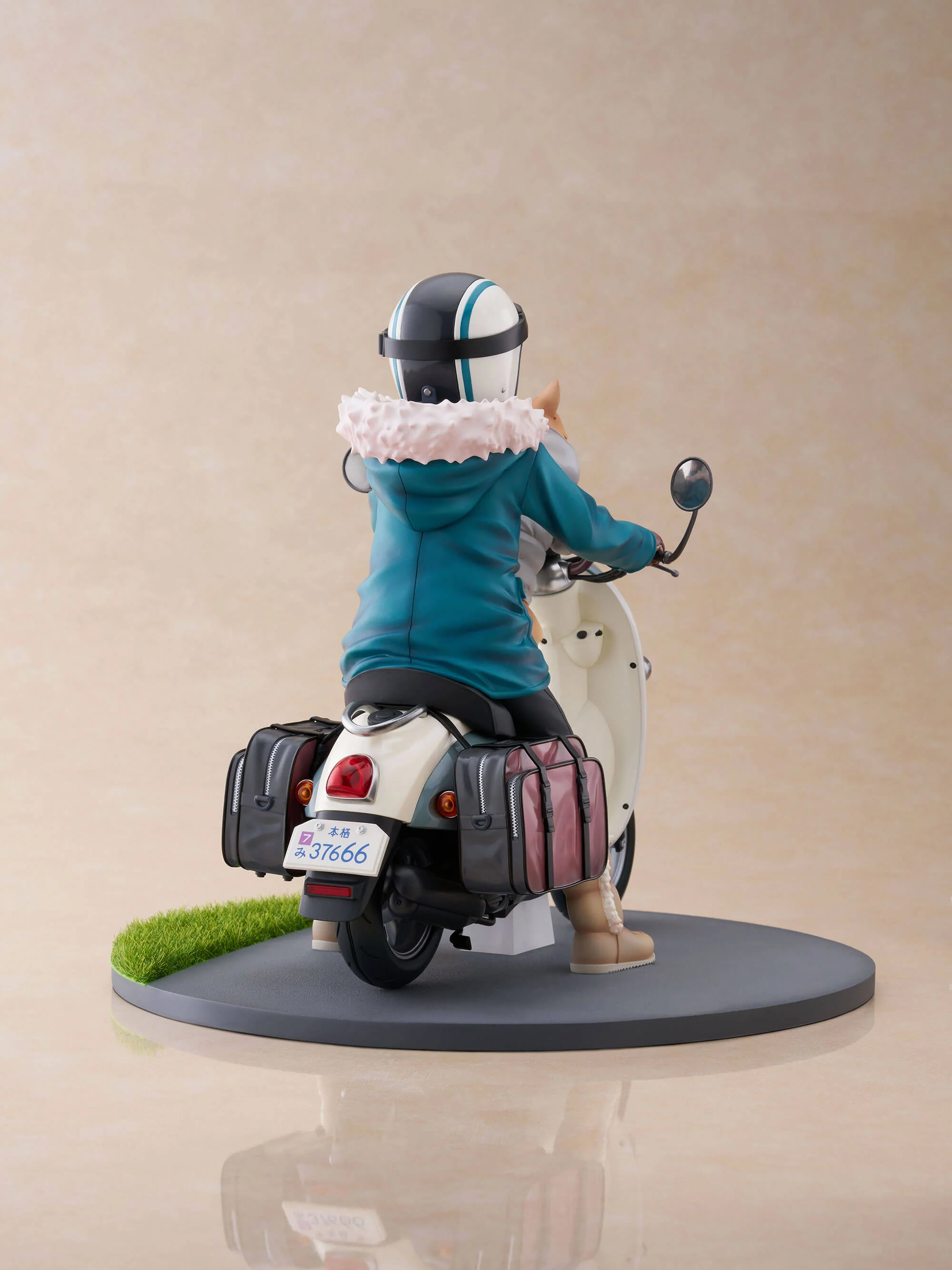 Figurine Yuru Camp - Rin Shima - 1/7 - F:Nex - FuRyu